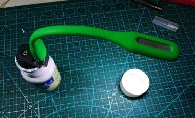 DIY LED Work Light: Portable & Rechargeable