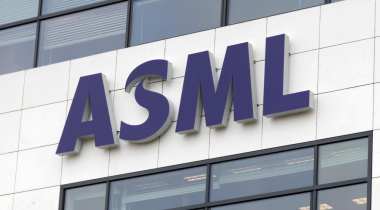Netherlands Invests €2.5B to Retain ASML