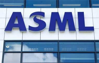 ASML Q1 Revenue: €5.29B, Down 21%!