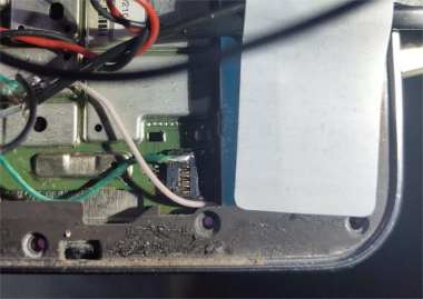 DIY: Convert Old Phone into Car GPS Safely