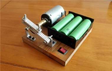 DIY Mini Screw Cutter for Precision Trimming